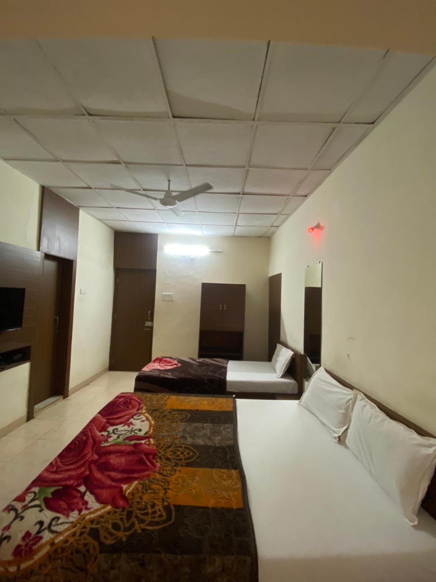 Jewel Resort Lonavla Zewnętrze zdjęcie